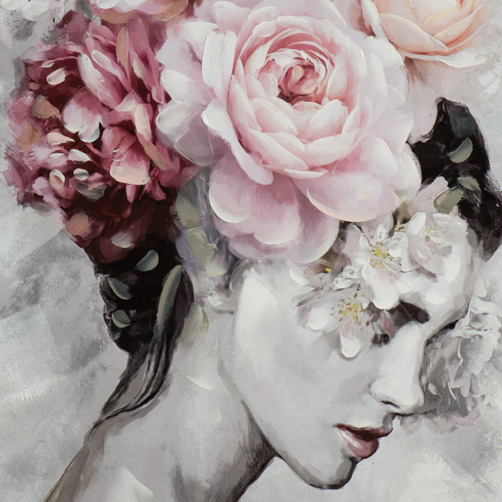 Schönheit mit zarten Blumen im Haar