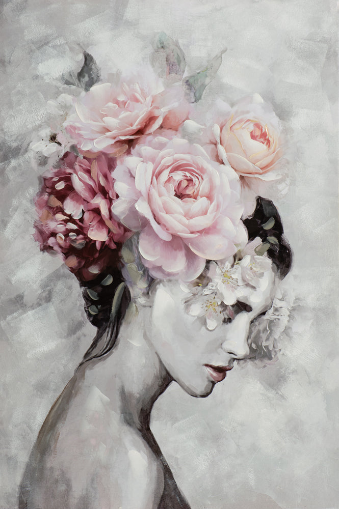 Schönheit mit zarten Blumen im Haar