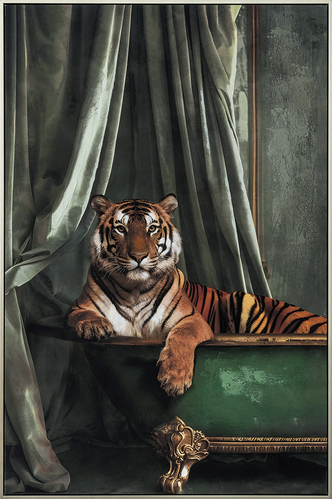 A Quiet Moment in the Jungle – Handveredelter Kunstdruck auf Leinwand
