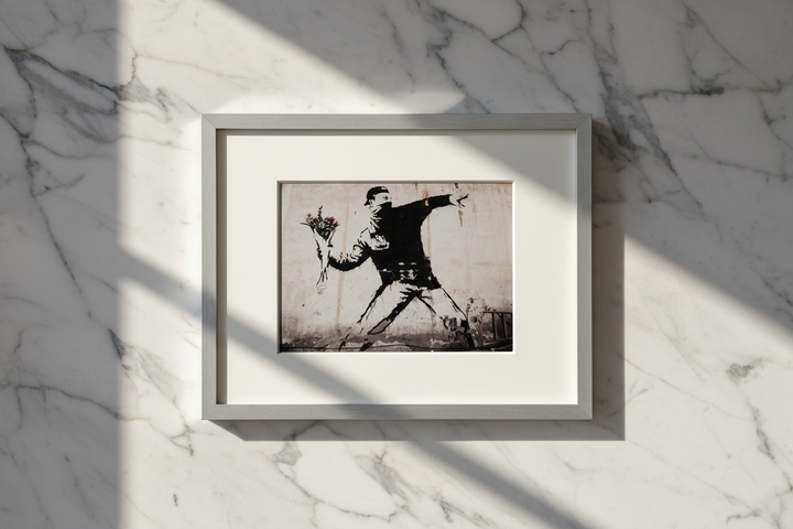 "Flower Thrower / Love is in the air | Blumenwerfer" - Banksy Miniprint