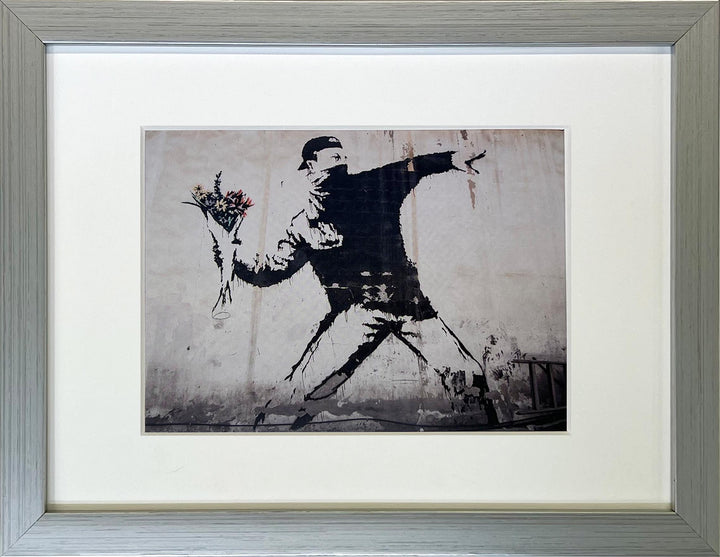 "Flower Thrower / Love is in the air | Blumenwerfer" - Banksy Miniprint