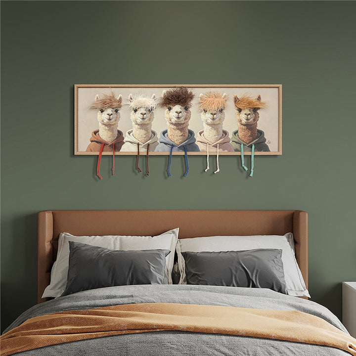 Kunstfell The Alpaca Crew – Gemälde mit Kunstfell-Applikationen