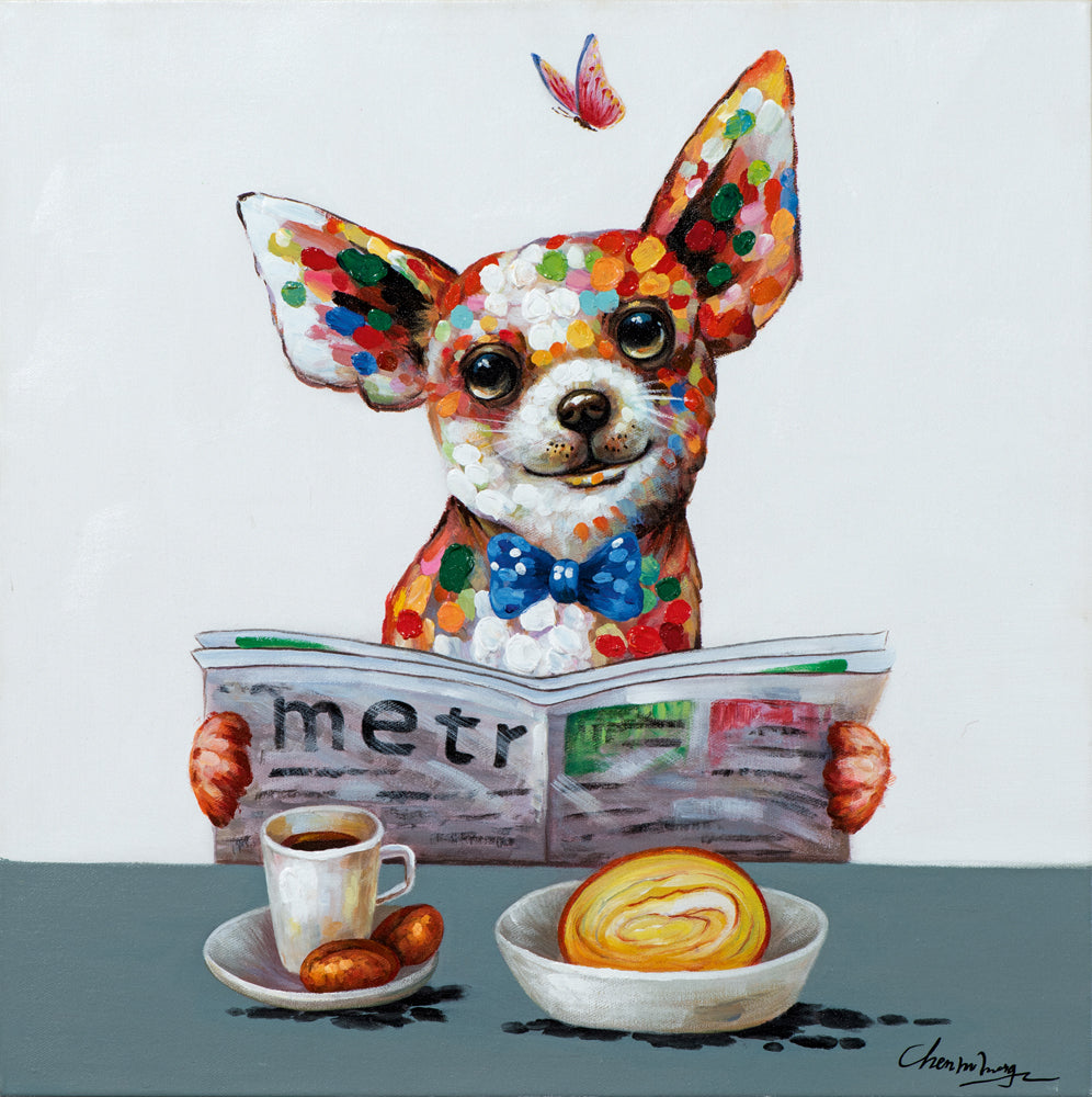 Chihuahua Hund frühstückt