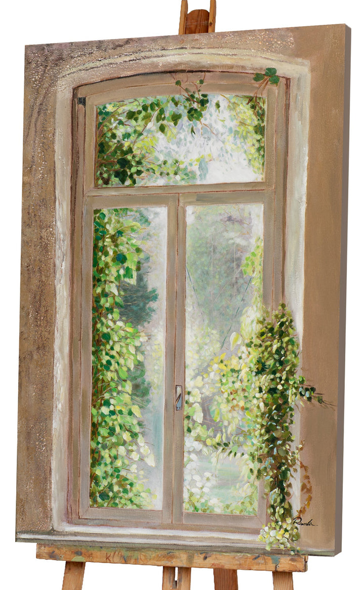Altes überwuchertes Fenster