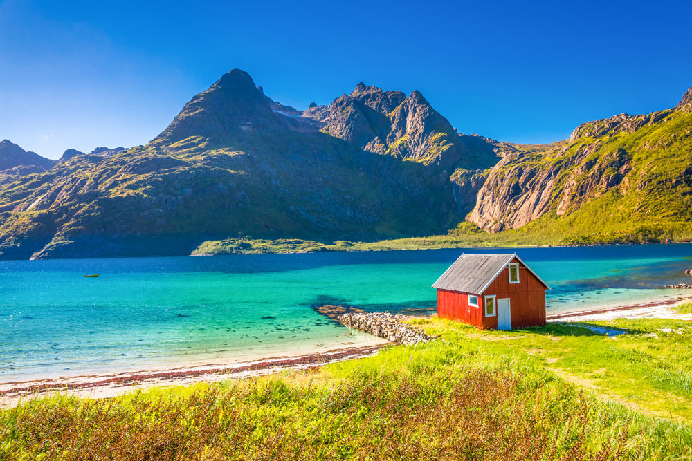 Akustikbild Slim Einsames Haus am Fjord (80 x 120 cm) – Handveredelter Kunstdruck auf Leinwand