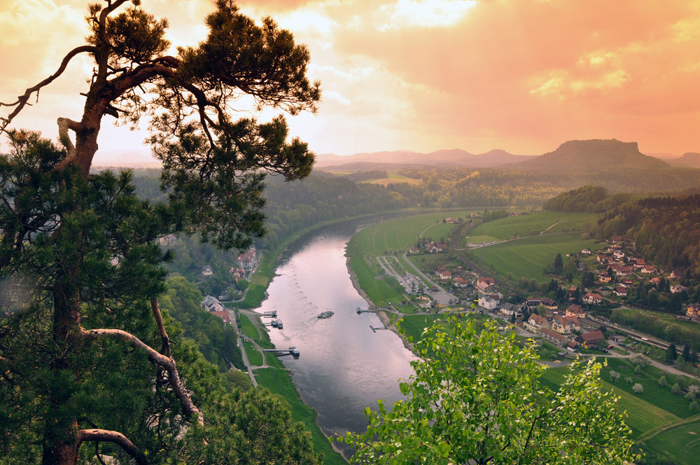 Akustikbild Slim Elbe bei Rathen, Elbsandsteingebirge (80 x 120 cm) – Handveredelter Kunstdruck auf Leinwand