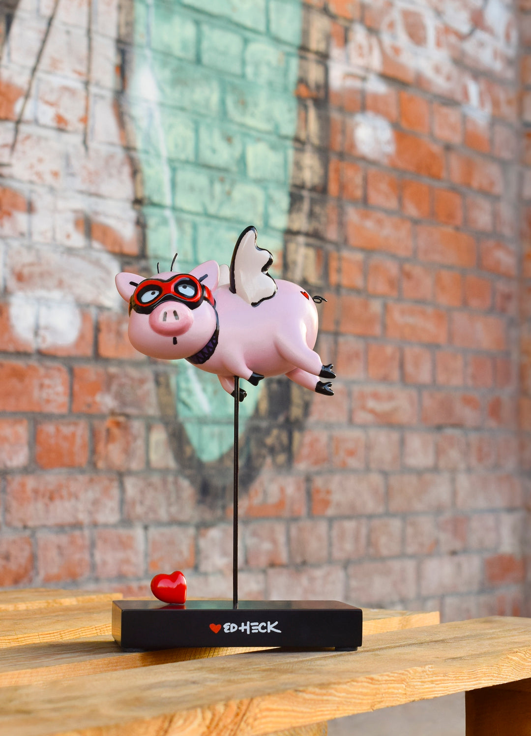 Ed Heck- When Pigs Fly – Goebel
